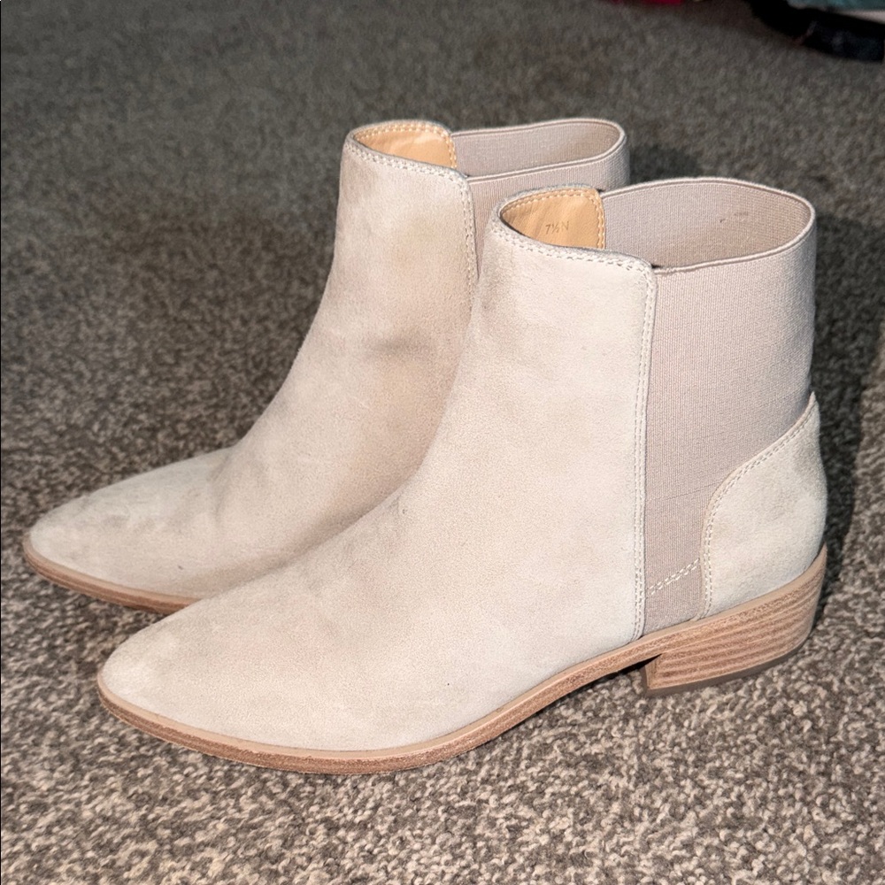 Elegant Beige Ankle Booties